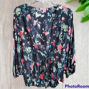 NWOT Express Classic Floral Flowy Tie Kimono Style Blouse Medium